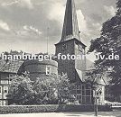 11_21483 altes Foto ca. 1936  von der Bergedorfer Kantorei und der St. Petri und Pauli Kirche. In dem Fachwerkgebude, dem frheren Organistenhaus, wurde 1699 der Rokoko Komponist Johann Adolph Hasse geboren. Der runde Klinkerturm ist erst 1836 errichtet.  www.hamburger-fotoarchiv.de